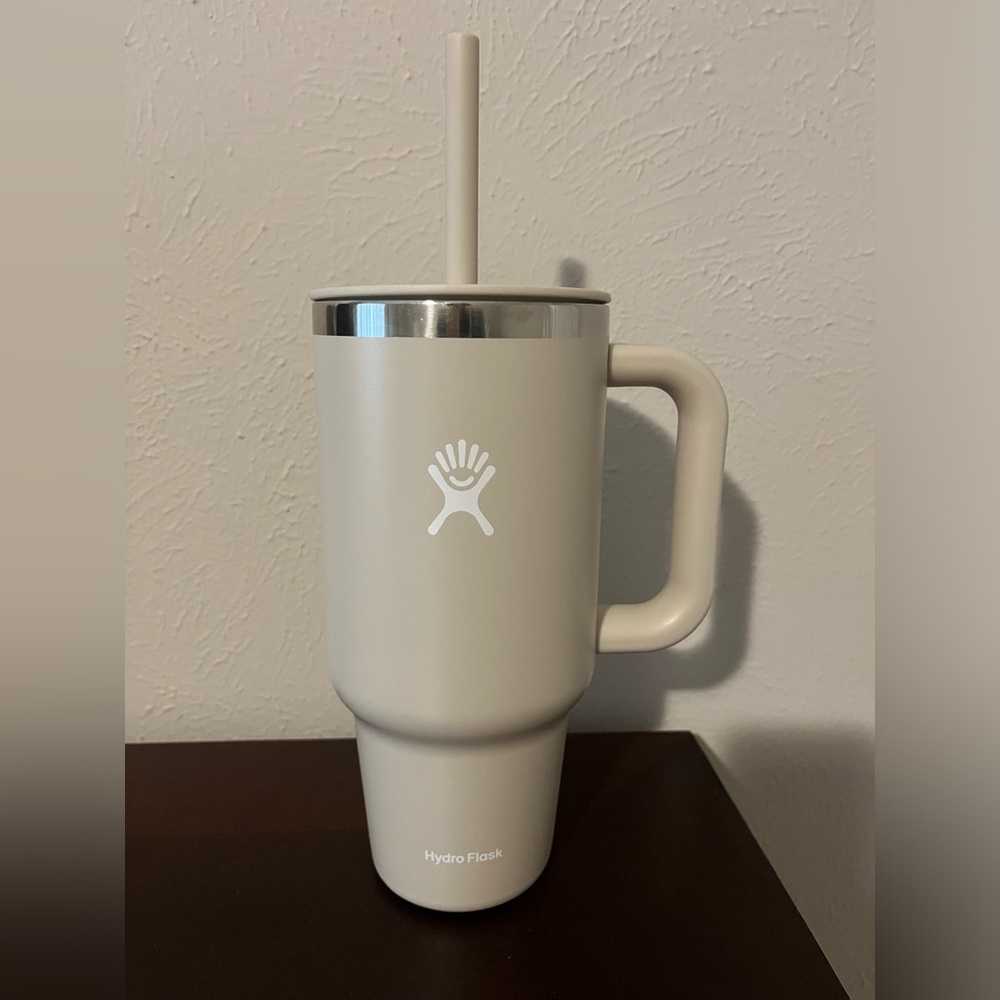 Hydro Flask Tumbler with Straw